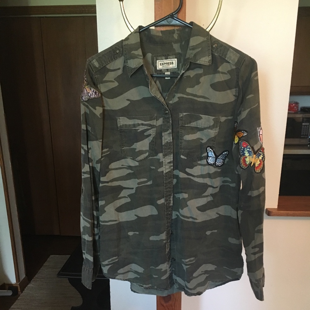 Express camp button down
